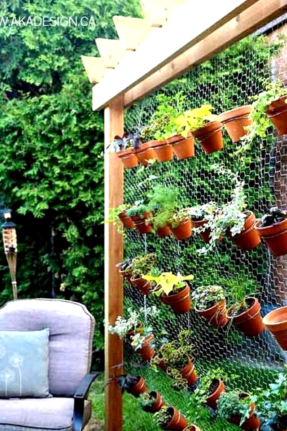 30 Clever And Pretty DIY Outdoor Privacy Screens | Backyard Privacy