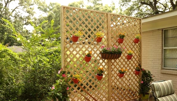 Install a Lattice Screen With Hanging Pots