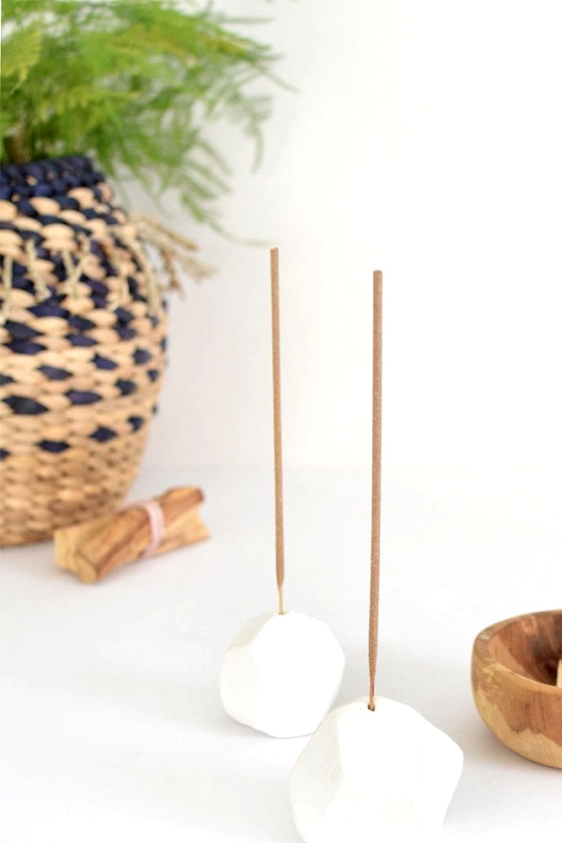 Minimal Geometric incense holder - Modern DIY decor ideas.