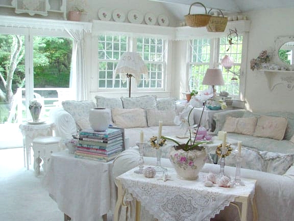 A Shabby Chic Country Living Room