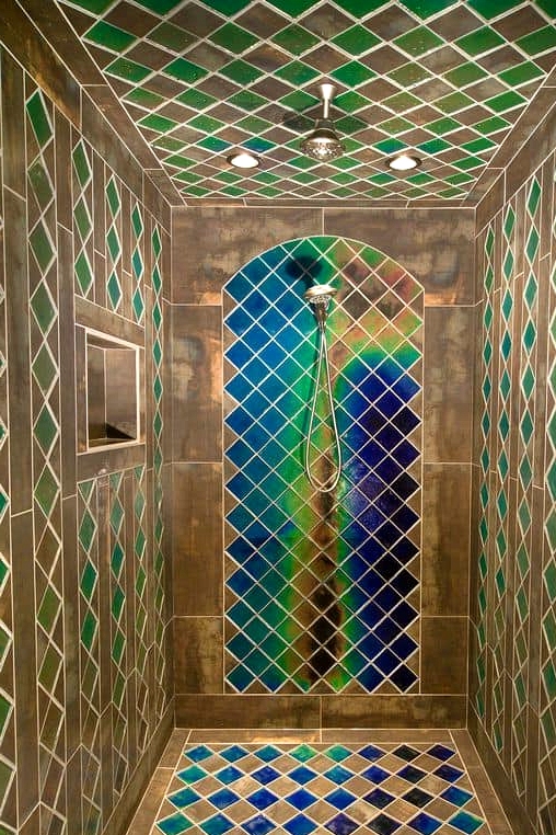 Peacock Tiles Are Glamorous and Cheerful