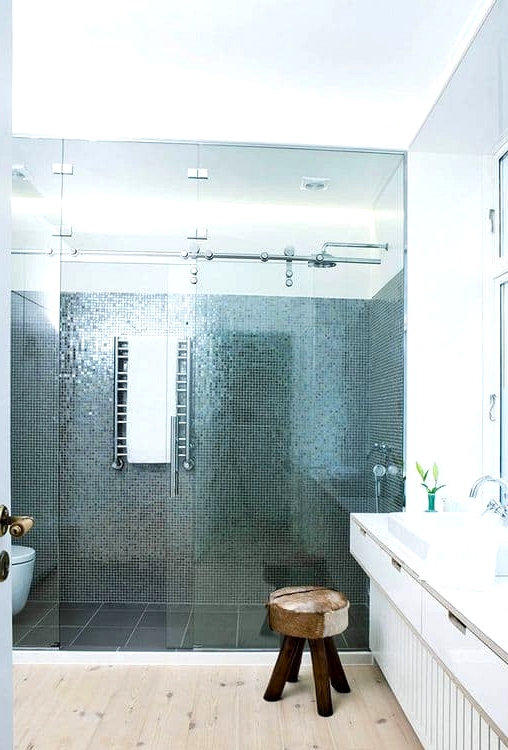 Get a Metallic Look With Shiny Tiles