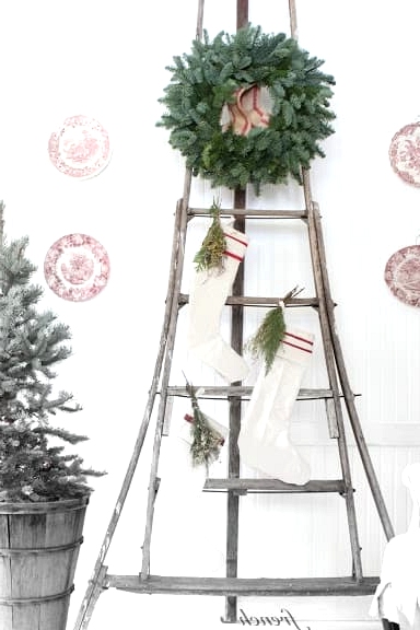 Make It Seasonal with Wreaths