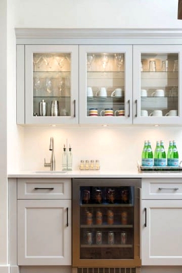 Paint Cabinets White for a Coastal and Relaxed Look