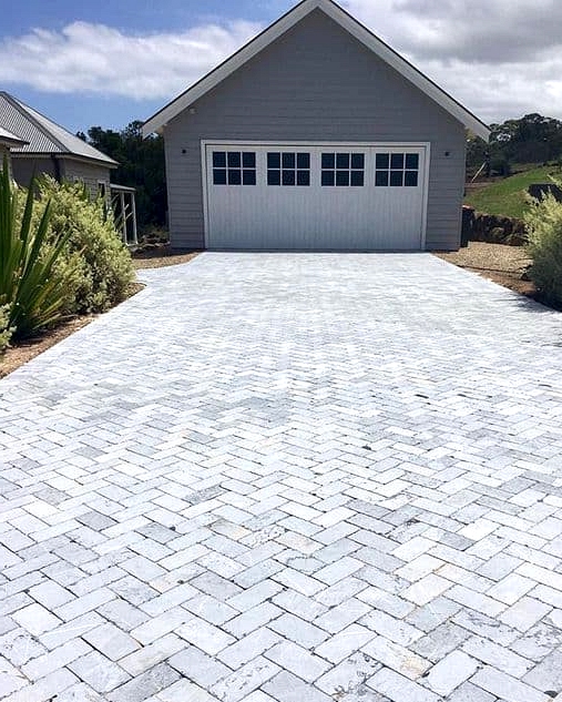 -Pave-the-way-with-a-paver-driveway