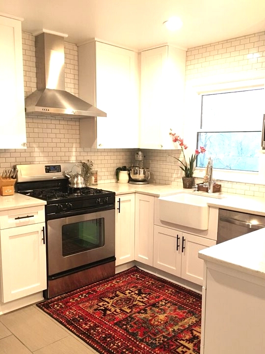 Be Bold With a Dark Red Patterned Area Rug