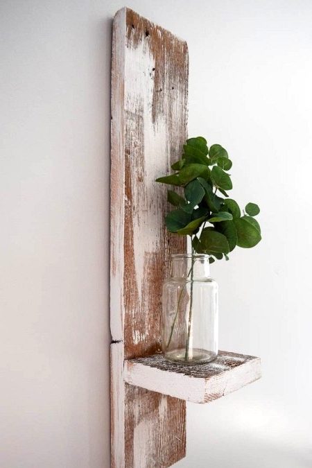 Reclaimed wood wall shelf DIY tutorial 