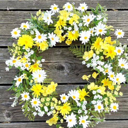 18 Refreshing Summer Season Wreath Designs Your Entrance Door Wants 