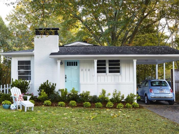 Outdated bungalow gets a mid century modern update