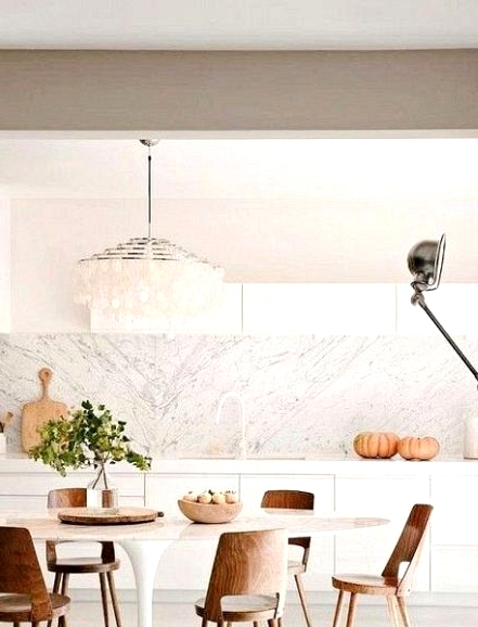 Saarinen Table - Origin & Incredible Decorative Ideas