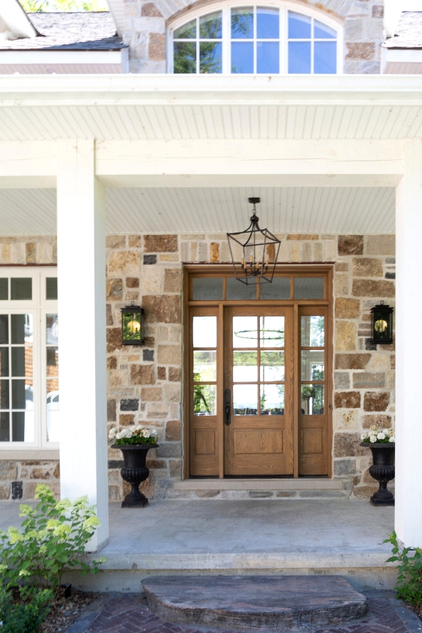18 Appealing Farmhouse Entrance Designs You Should Get Ideas From