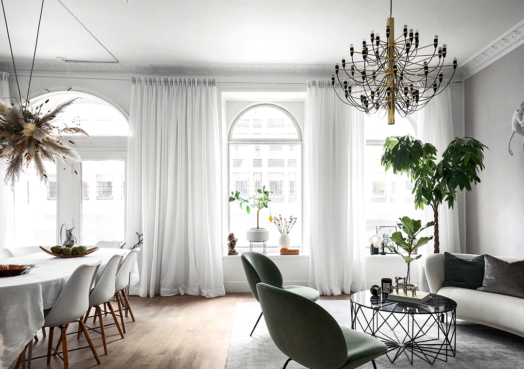 Elegant Scandinavian apartment with plants (76 sqm)