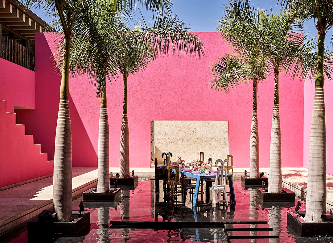 Palms, pink and the ocean: beachfront villa in Mexico