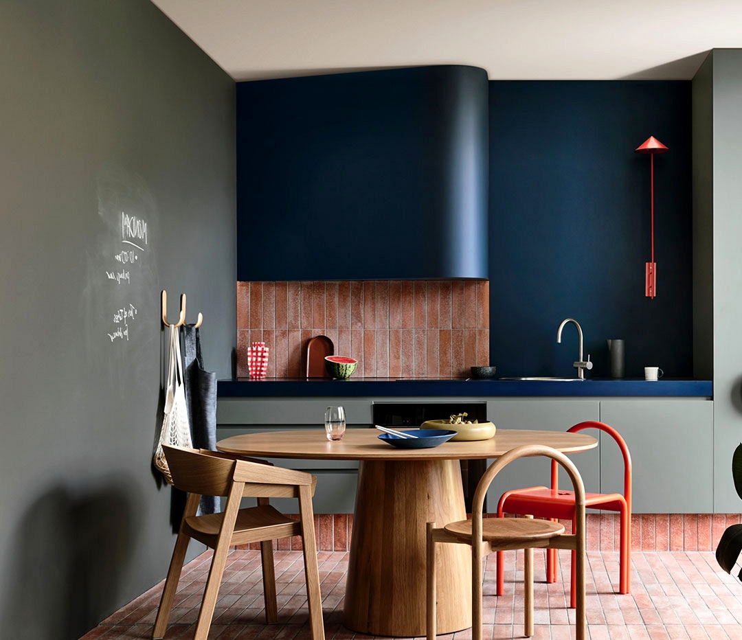 Stylish, colorful, conceptual: modern kitchen by Australian studio Kennedy Nolan