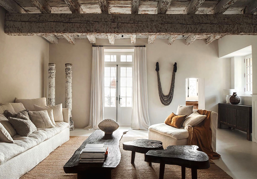 Mushy naturalness in design of great historic residence in France