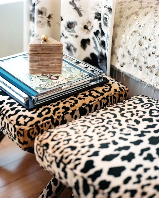 leopard print stools are a gorgeous and bright to the interior, they bring a touch of print to the space and make it bolder