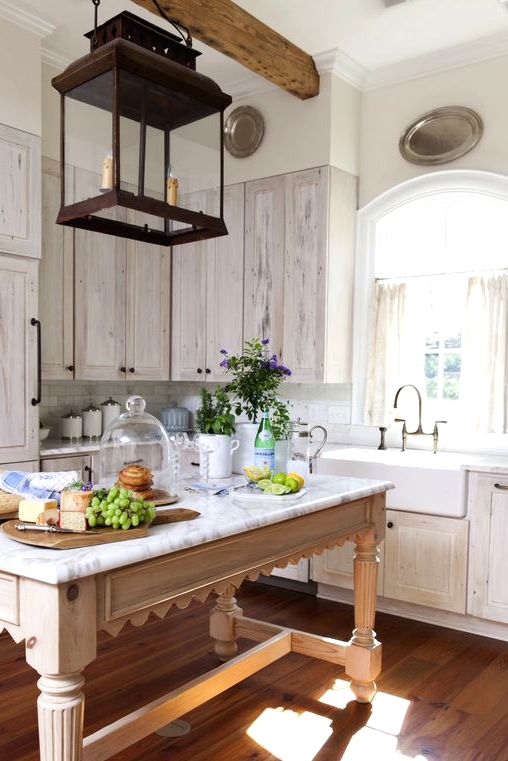 64 Classic Picket Kitchen Island Designs