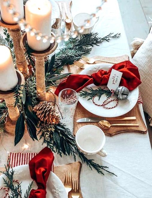 Simple Earthy Foyer Decor