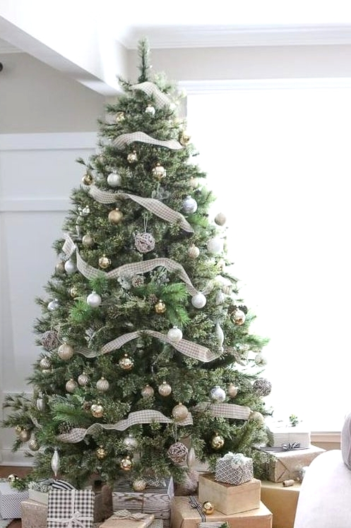 80 Conventional And Uncommon Christmas Tree Décor Concepts