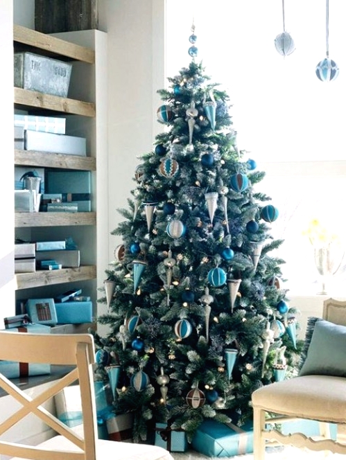 classy Christmas tree decor done in silver and blue, with usual and cone ornaments is a catchy and lovely idea for your Christmas space