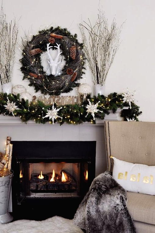 75 Inspiring Christmas Mantel Decor Concepts