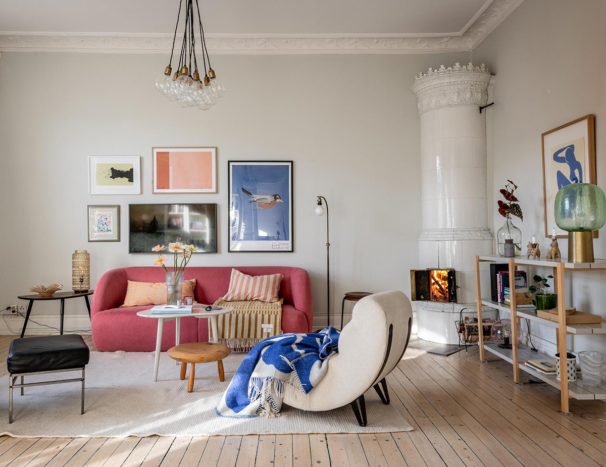 Vibrant Accents and Subtle Elegance: Göteborg Apartment (87 sqm)