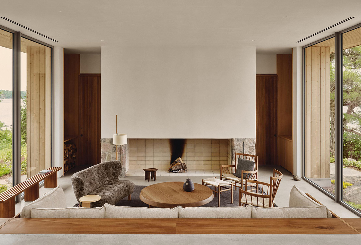 Modern Design in Sync with Nature: Island Cottage in Ontario