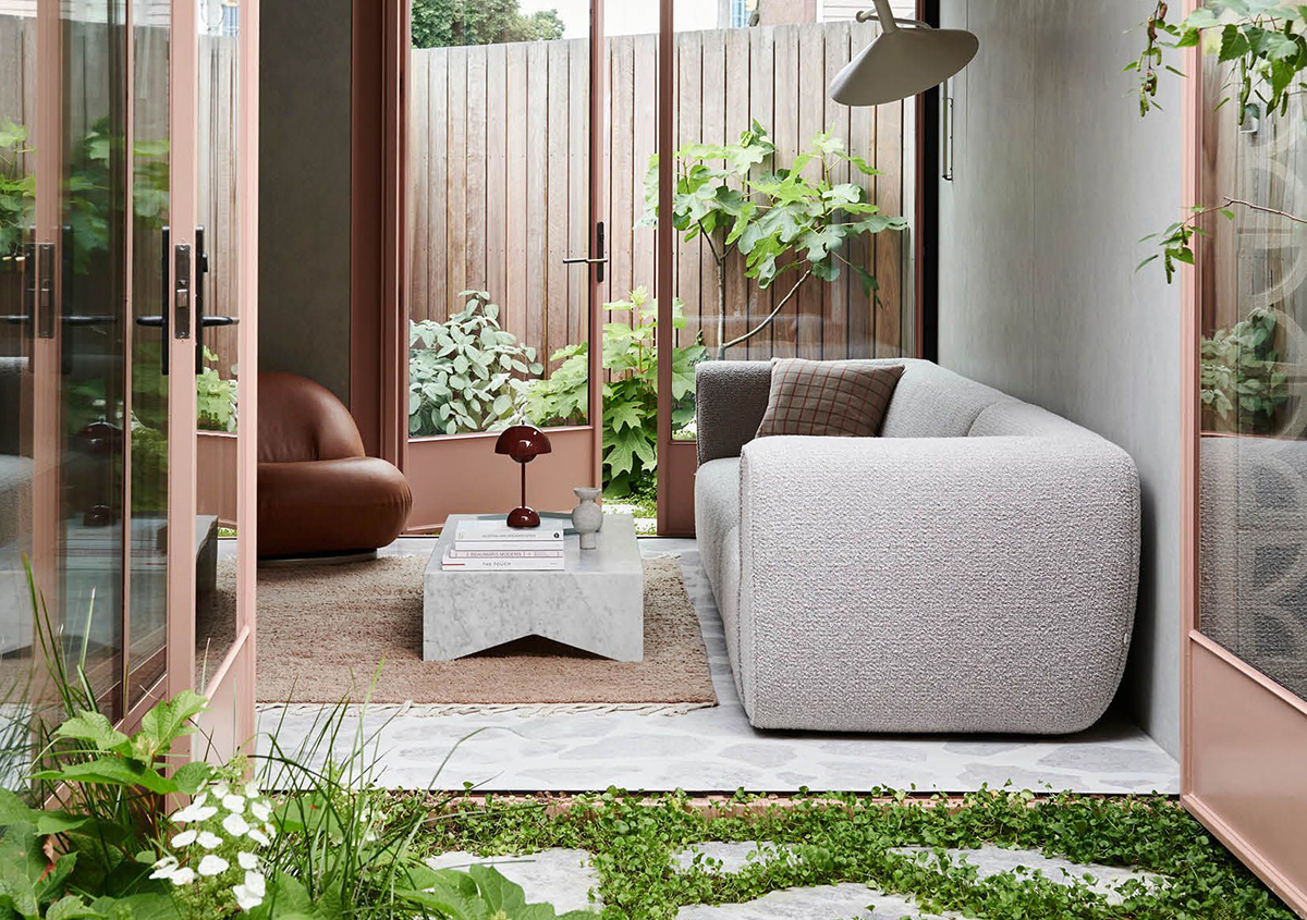 Photographer’s Stunning Melbourne Family Home with Patio