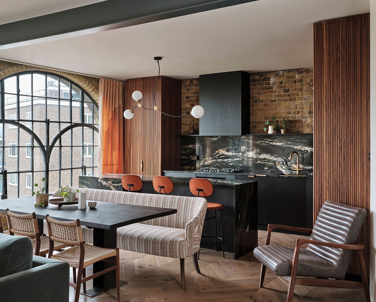 Stunning Loft Apartment in London Featuring Brick Walls and Arched Windows