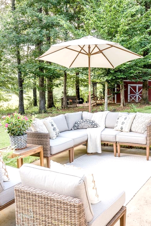 22 Summer-inspired outdoor living spaces that are ultra-cozy