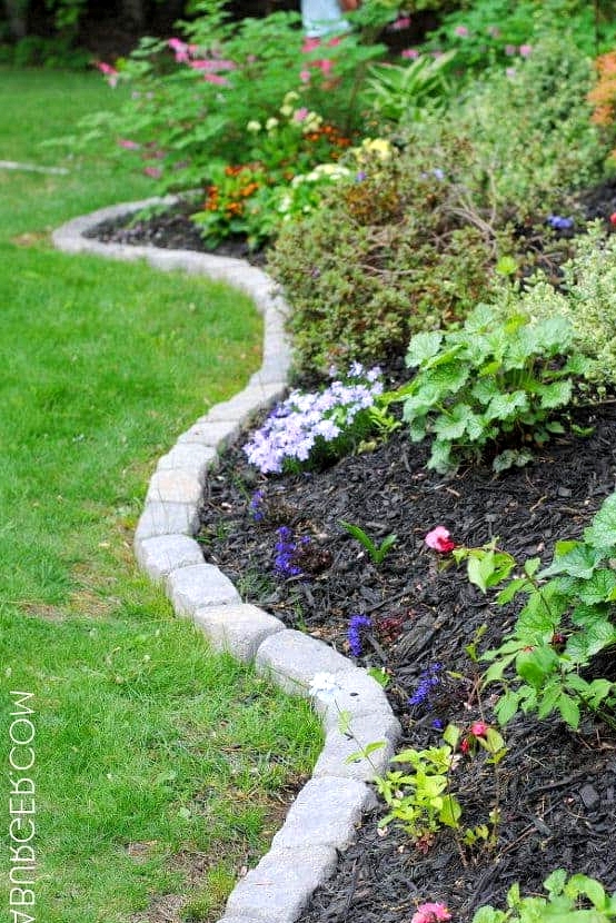 Stay Traditional with Simple Stone Edging