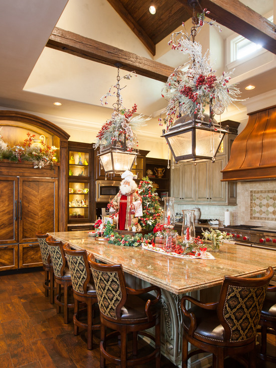 Christmas Design Idea for Traditional Kitchen