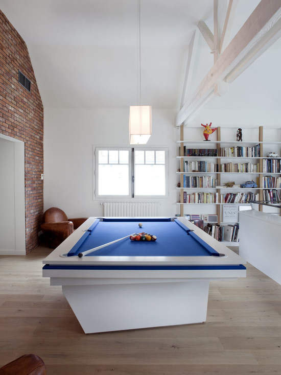 Modern & Clean Pool Table Room