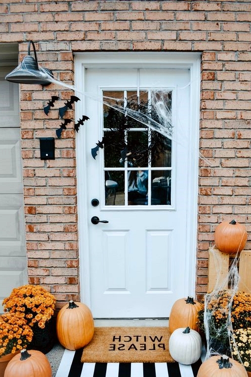 DIY witch please door mat for spooky fall front porch decor