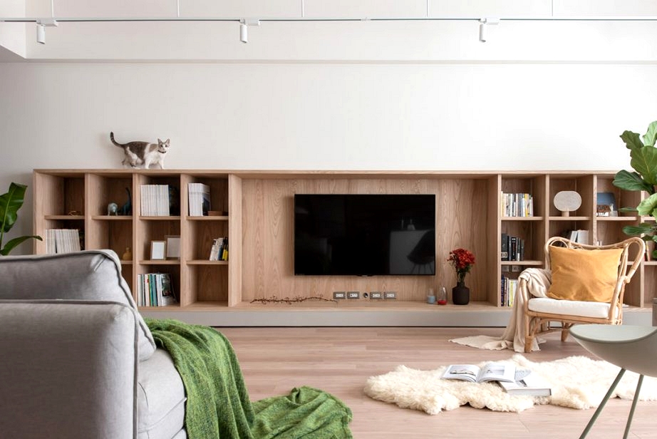 Welcoming White, Grey And Wood Interiors